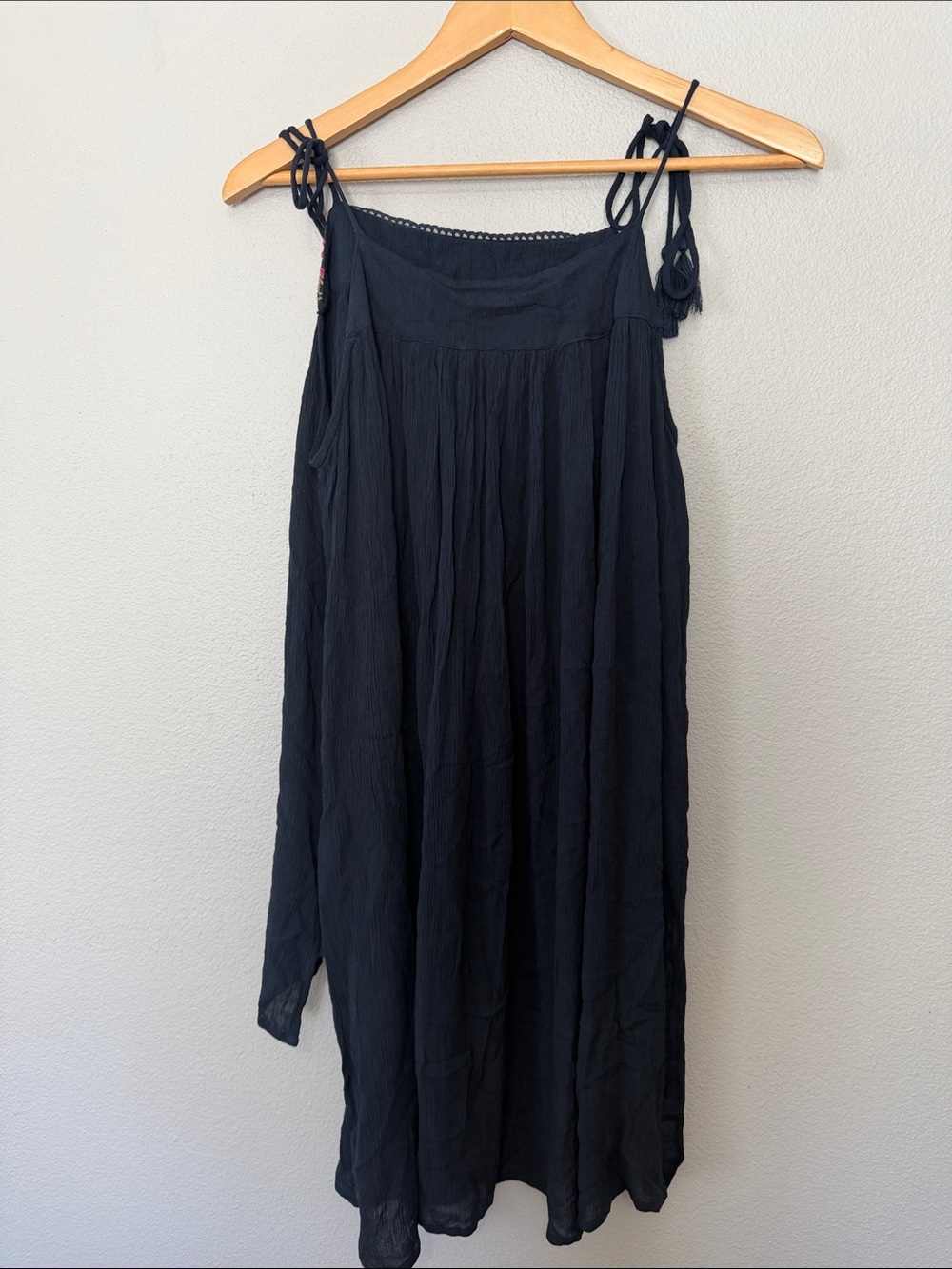 Montana Co Bohemian Western Embroidered Tie-Shoulder Camisole Tank Small New - Picture 2 of 4